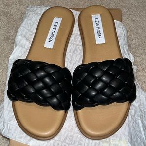 🆕 Steve Madden Women's “Paislee” Black Leather Woven Slide On Sandals Size 8